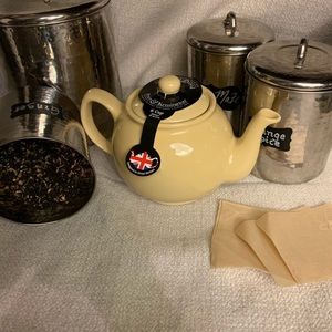 Teapot- brand new and ready to warm your soul